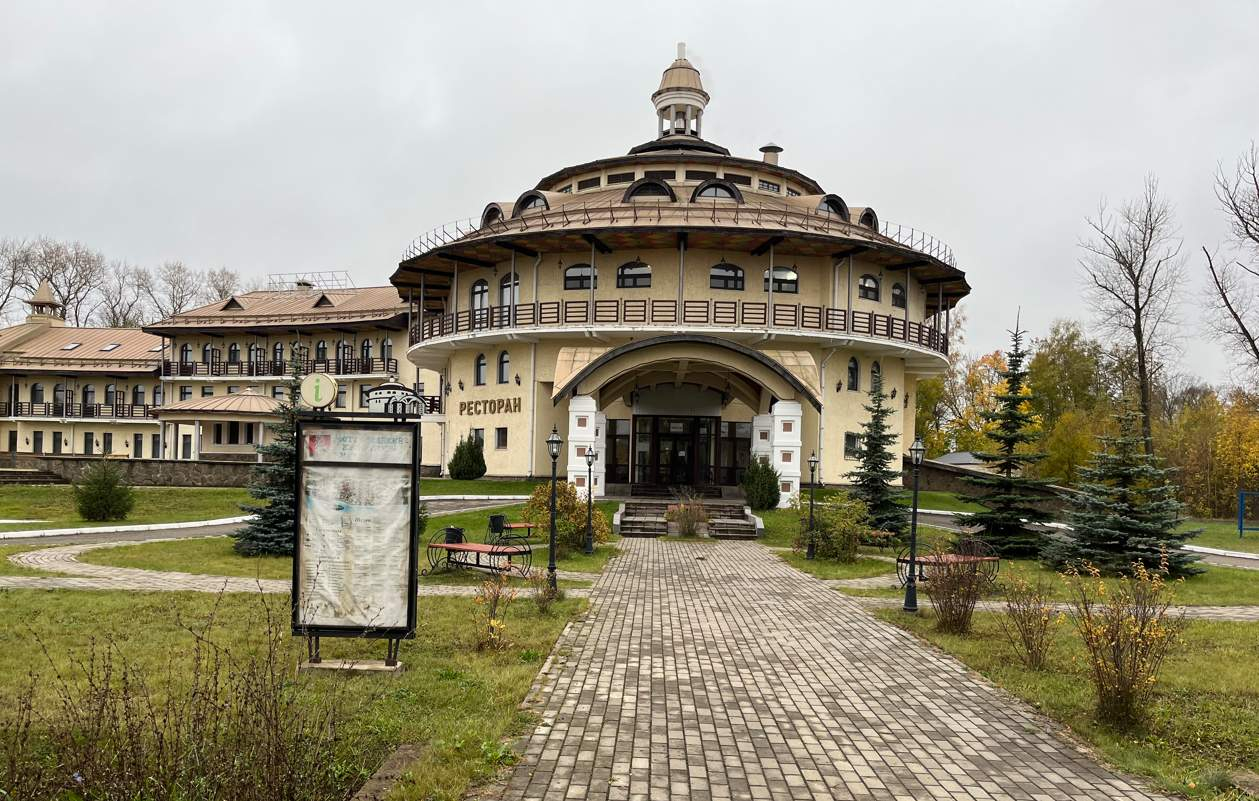 Продам торговое помещение 6238.7 м.кв.