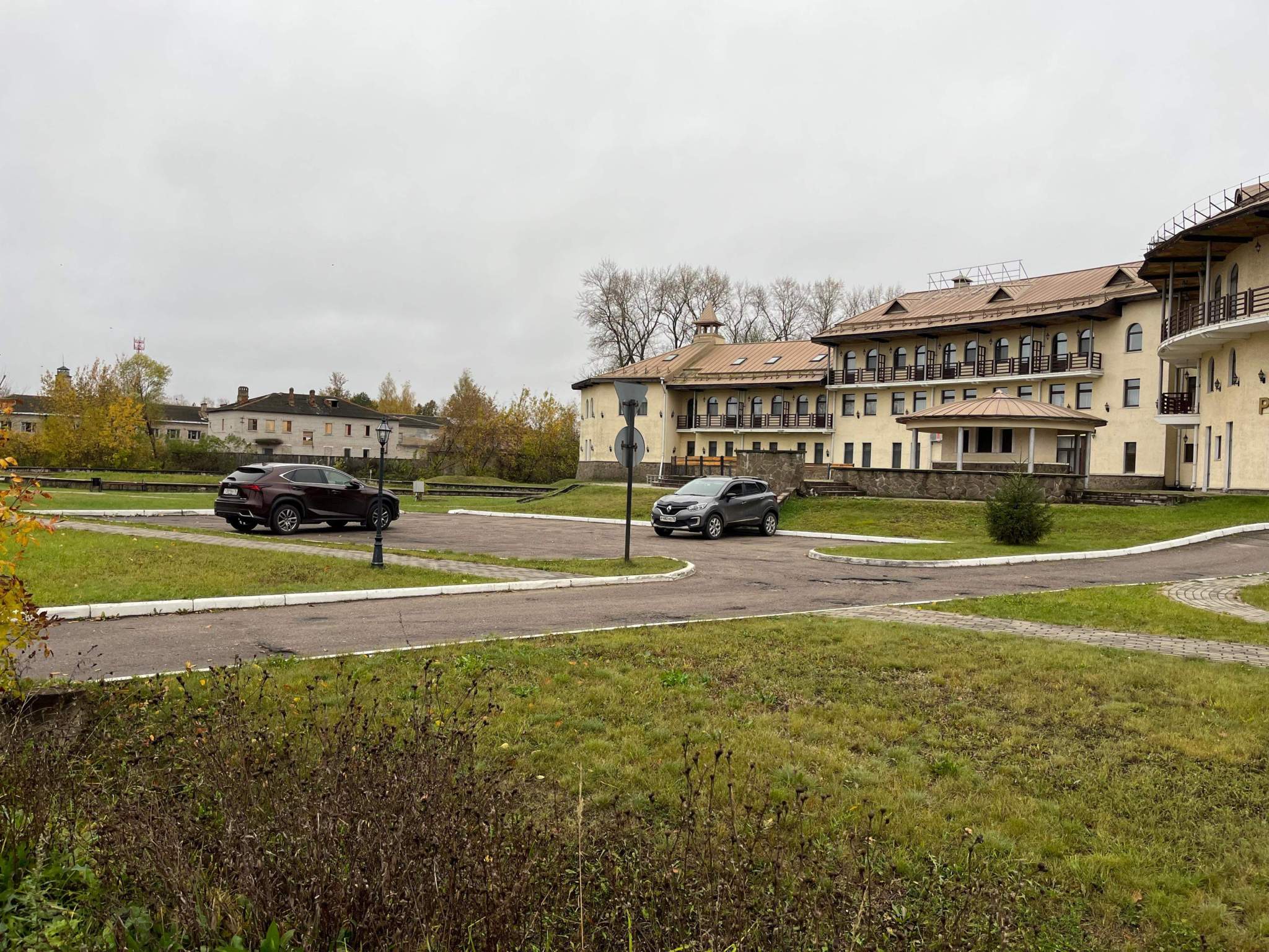 Продам торговое помещение 6238.7 м.кв.