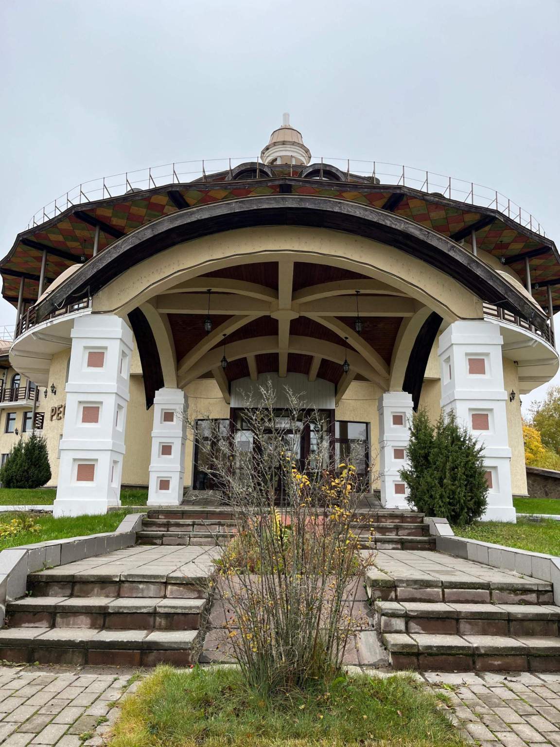 Продам торговое помещение 6238.7 м.кв.