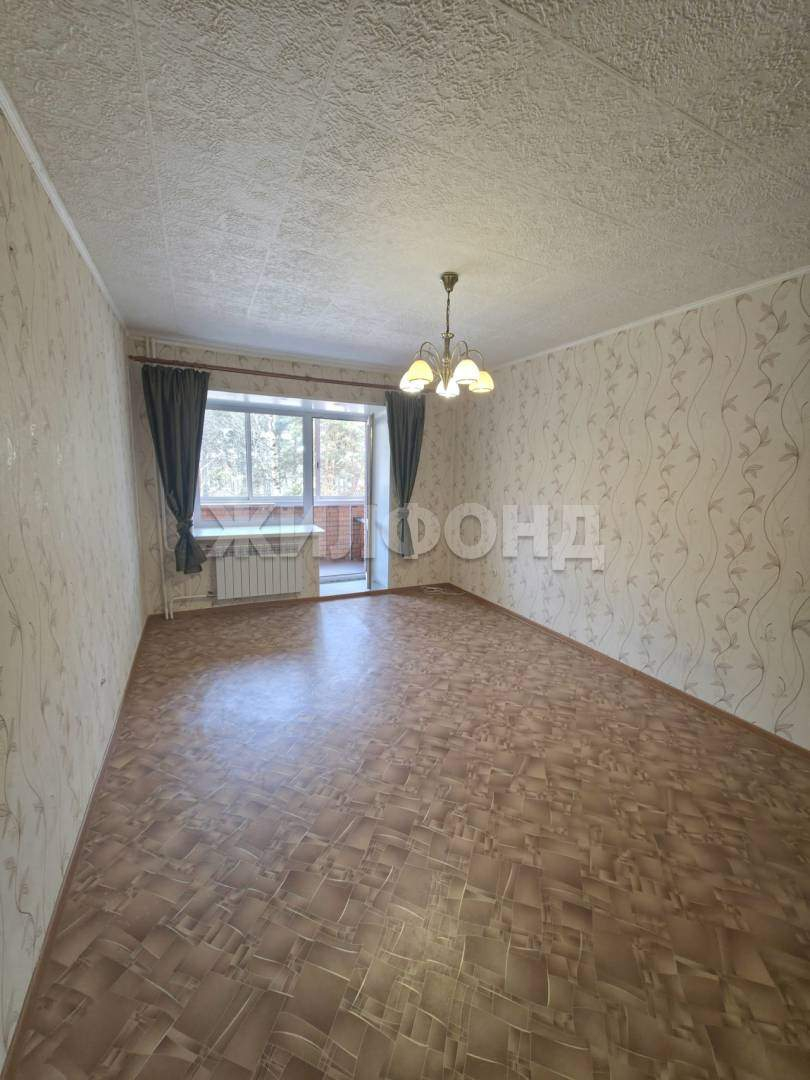 Квартира на продажу в Северске, Ленинградская улица, 30 фото №1