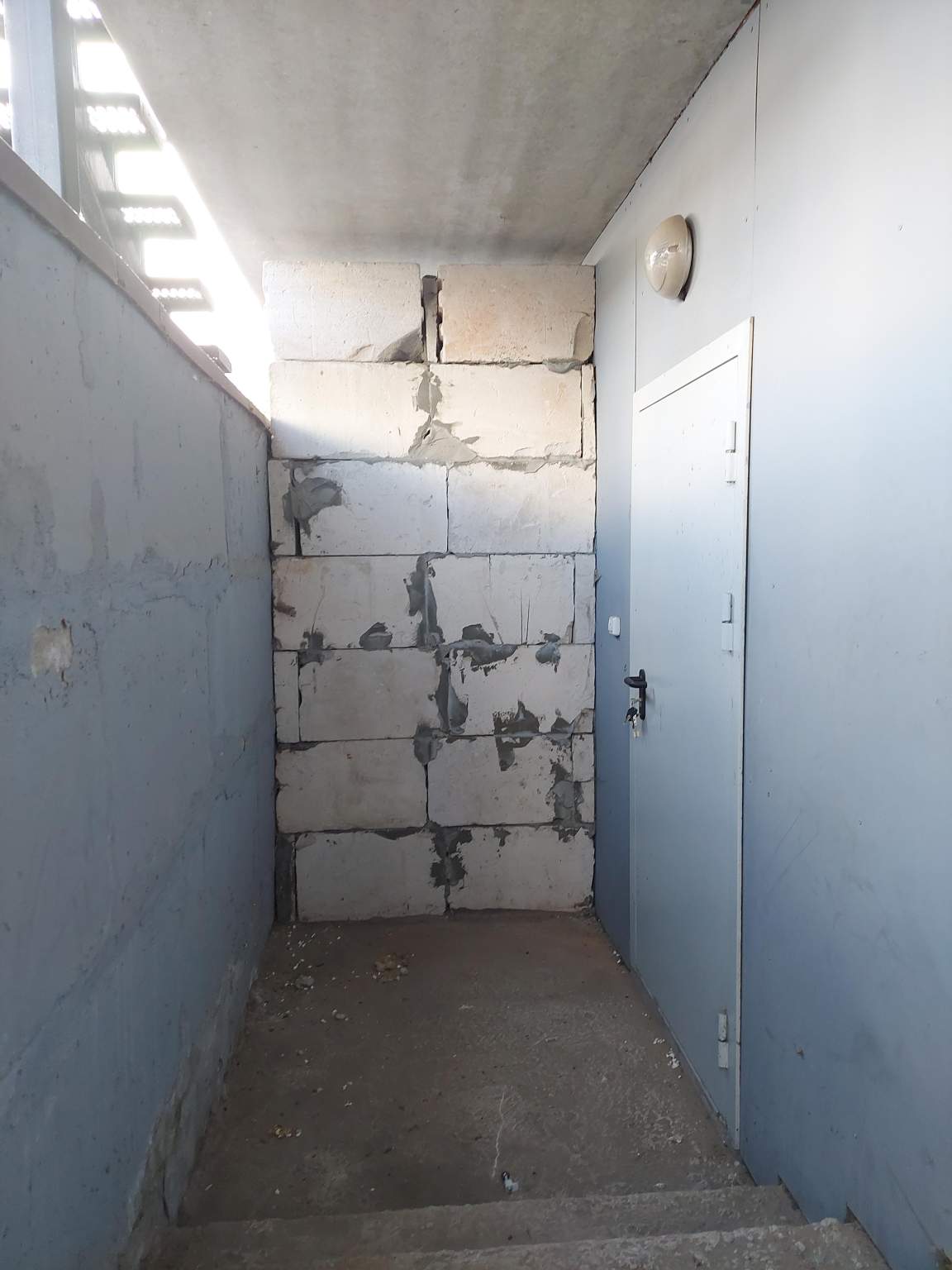 Продам магазин 92.8 м.кв.