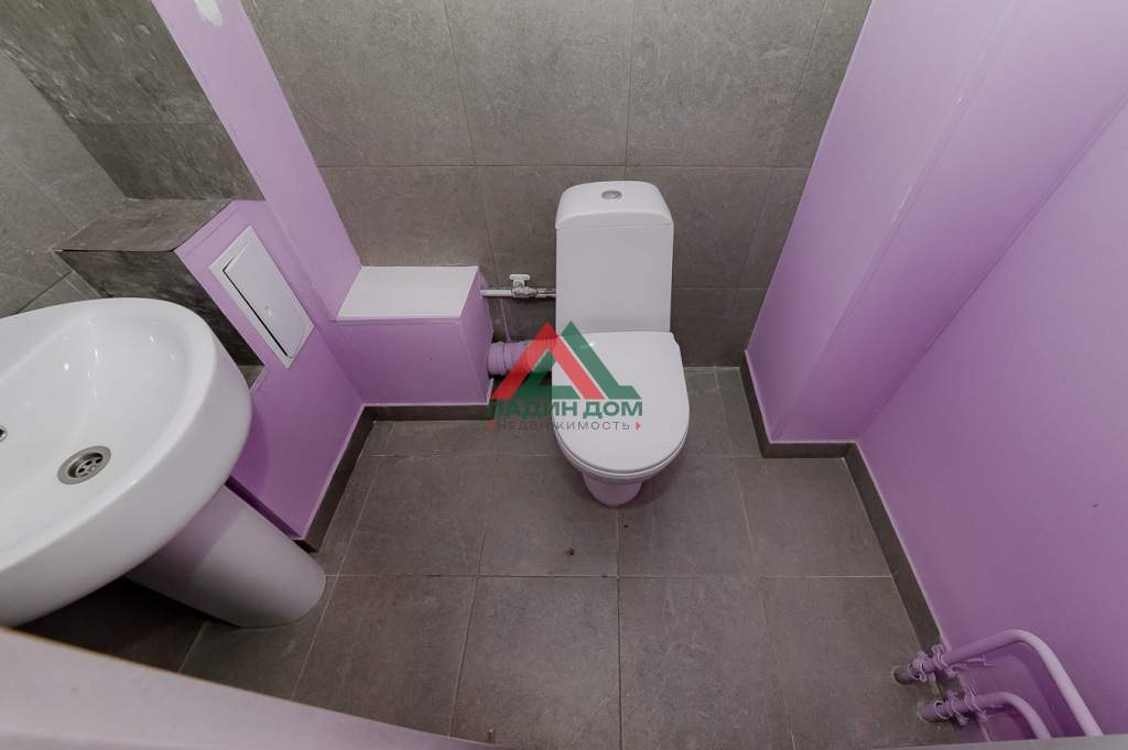 Сдам в аренду магазин 46.7 м.кв.