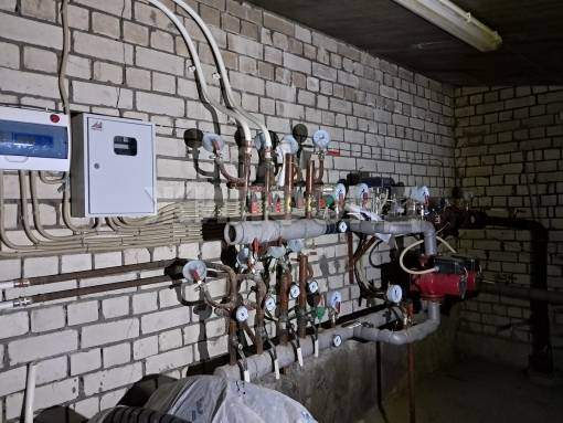 Продам помещение свободного назначения 1353 м.кв.