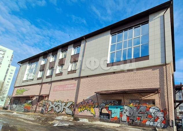 Продам помещение свободного назначения 1353 м.кв.