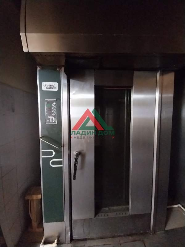 Продам помещение свободного назначения 676.1 м.кв.