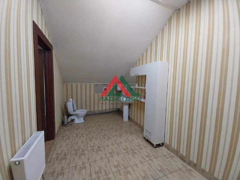 Продам помещение свободного назначения 676.1 м.кв.