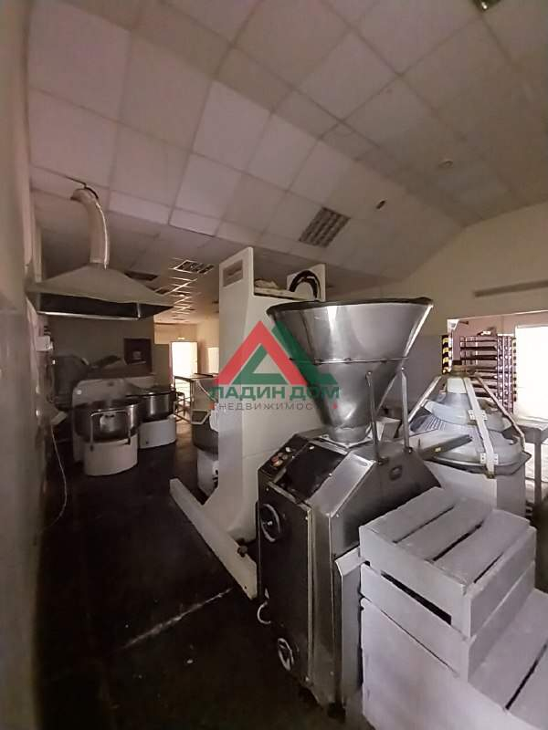 Продам помещение свободного назначения 676.1 м.кв.