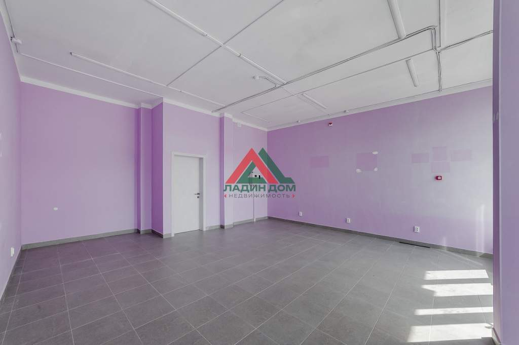 Сдам в аренду магазин 46.7 м.кв.