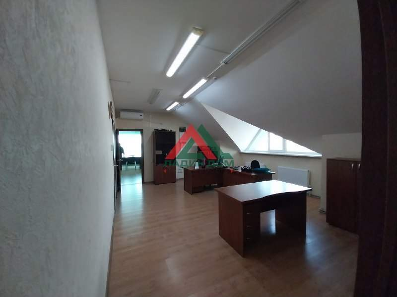 Продам помещение свободного назначения 676.1 м.кв.