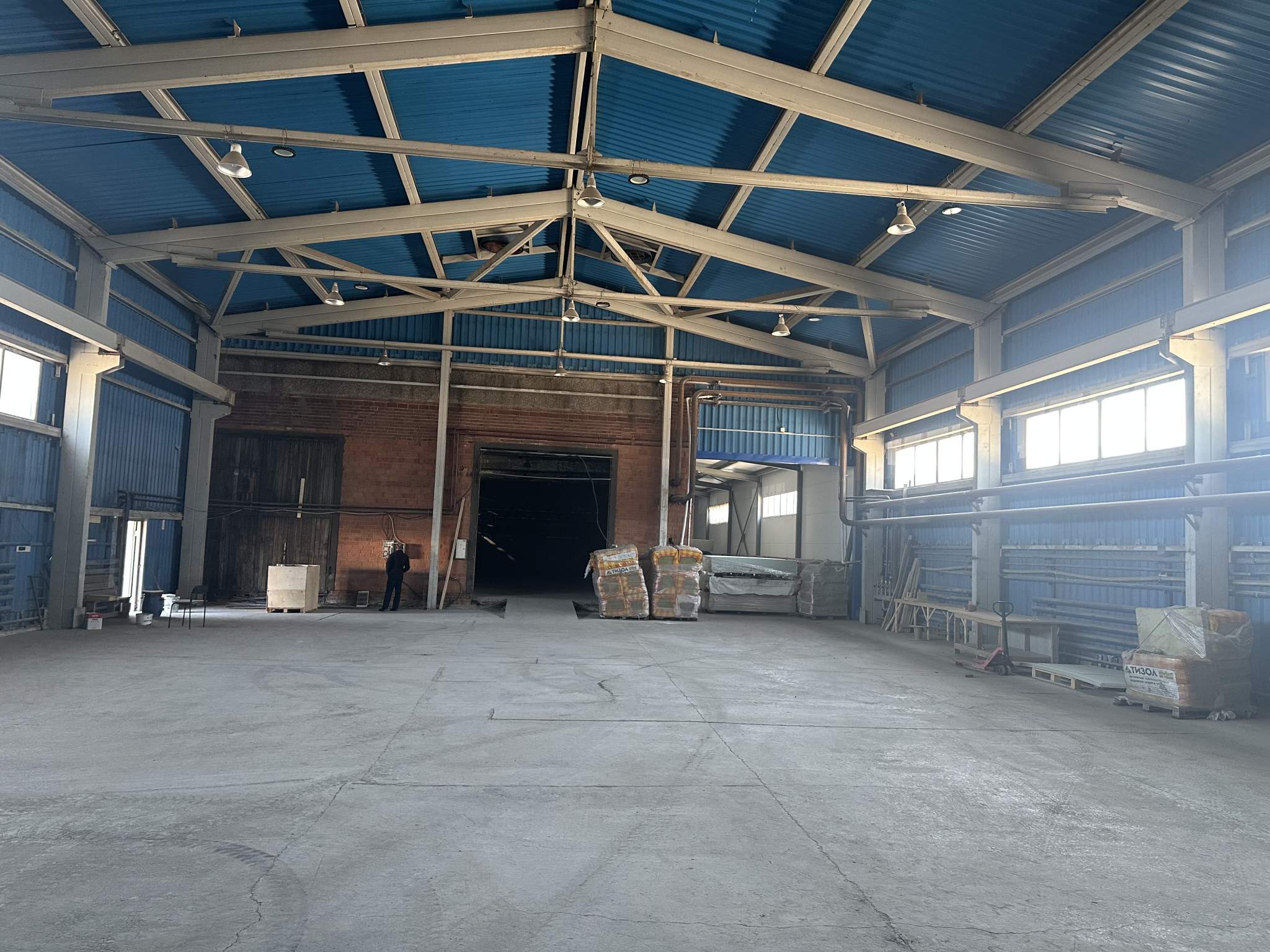 Сдам в аренду склад 902.2 м.кв.