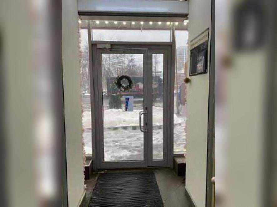 Продам магазин 445.2 м.кв.