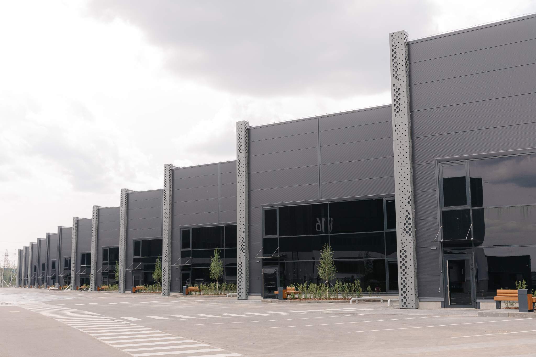 Продам склад 981.7 м.кв.