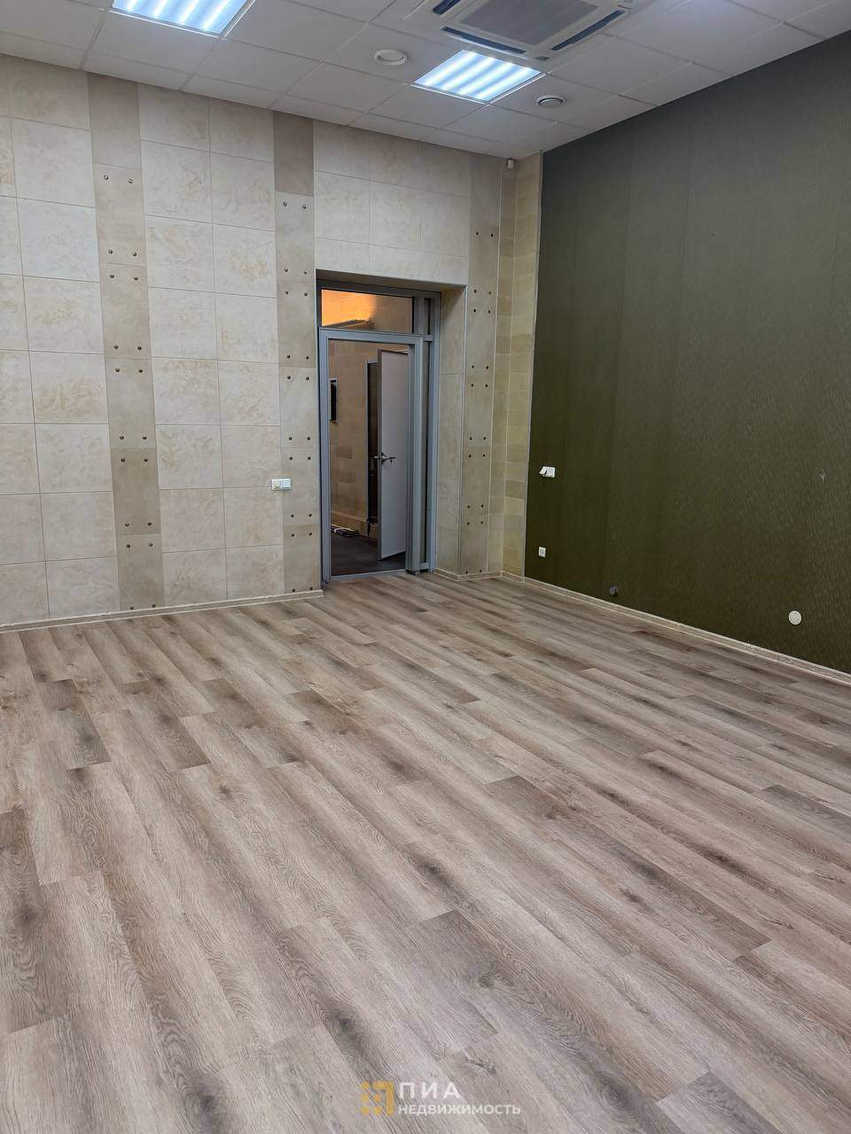 Сдам в аренду офис 196.6 м.кв.