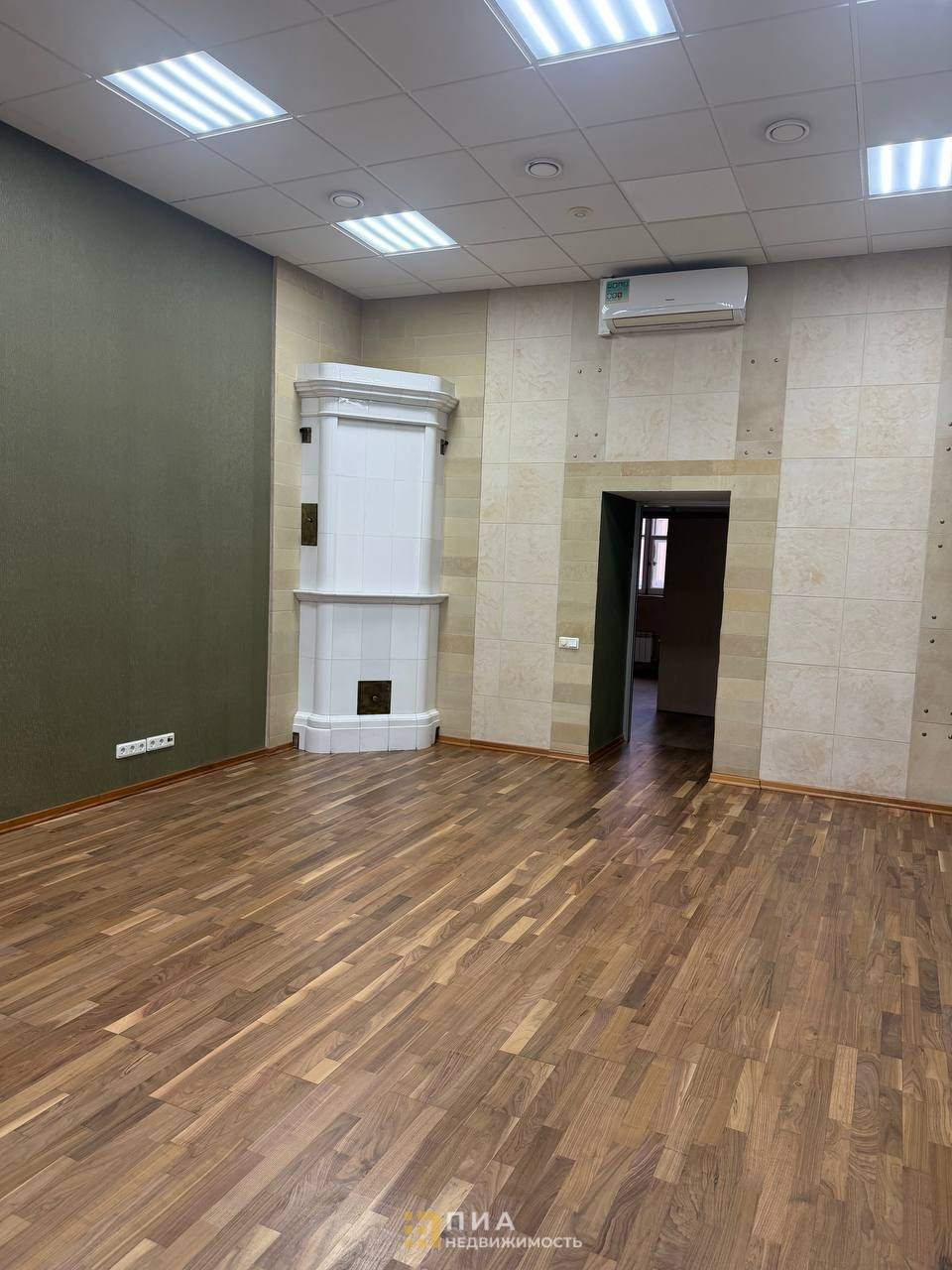 Сдам в аренду офис 196.6 м.кв.