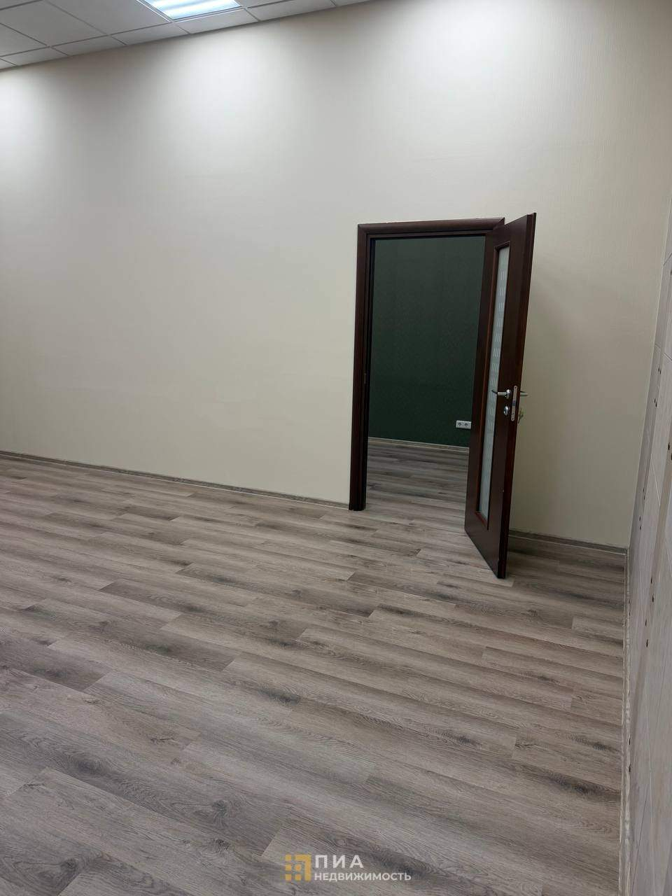 Сдам в аренду офис 196.6 м.кв.