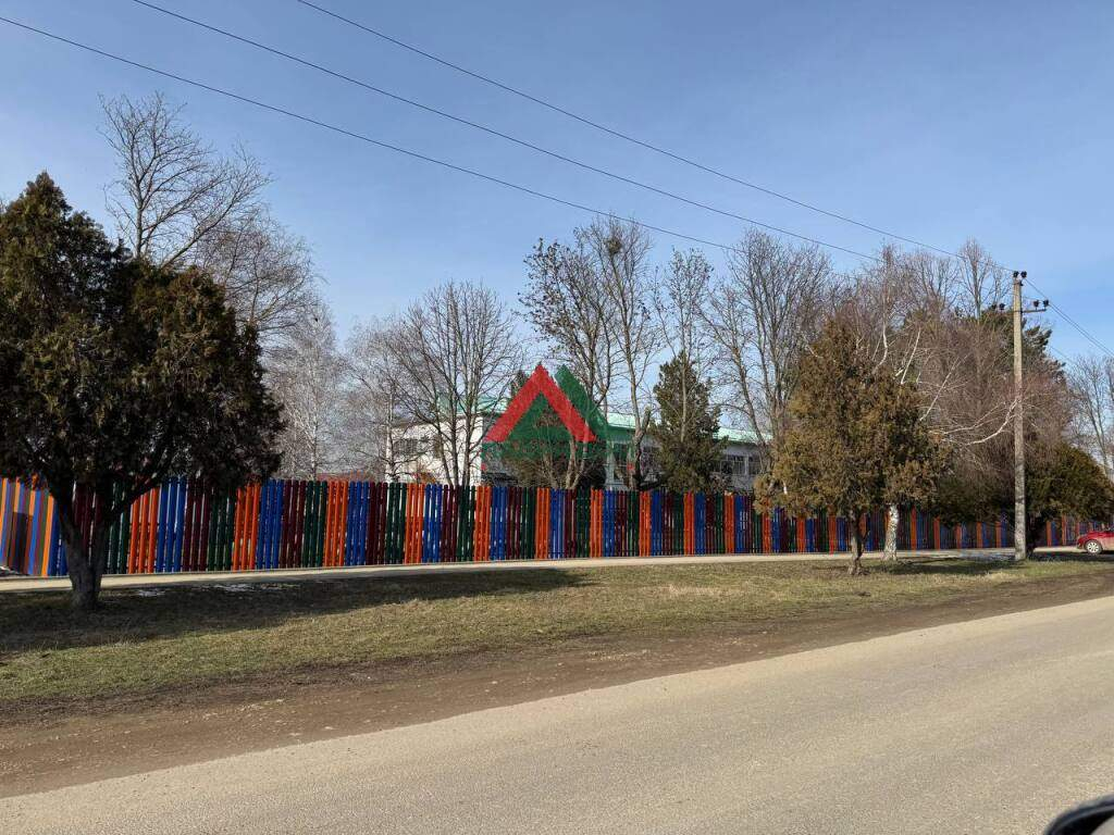 Продам земельный участок 600 м.кв.