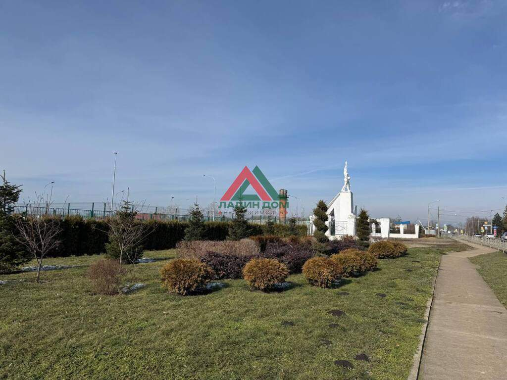 Продам земельный участок 600 м.кв.