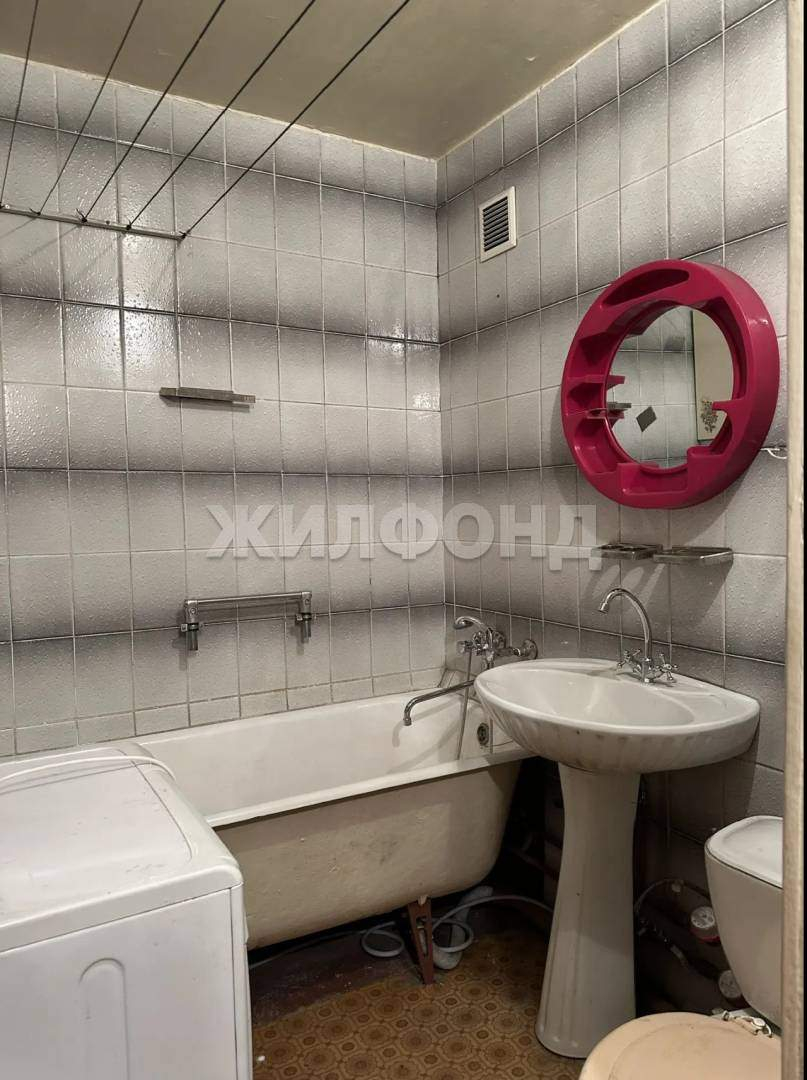 Квартира на продажу в Новокузнецке, Метелкина улица, 11 фото №2
