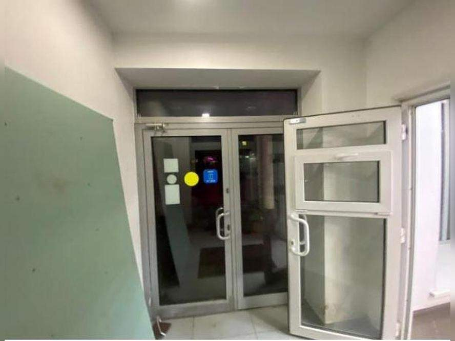 Продам магазин 405.5 м.кв.