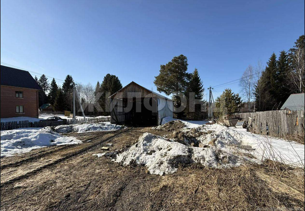 Продам земельный участок 1087 м.кв.