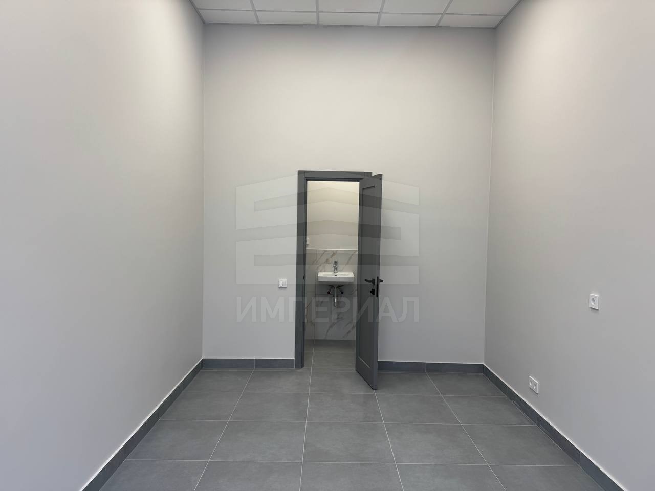 Продам помещение свободного назначения 17.9 м.кв.