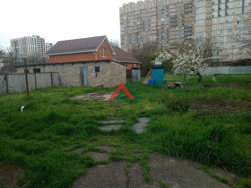 Продам земельный участок 1733 м.кв.