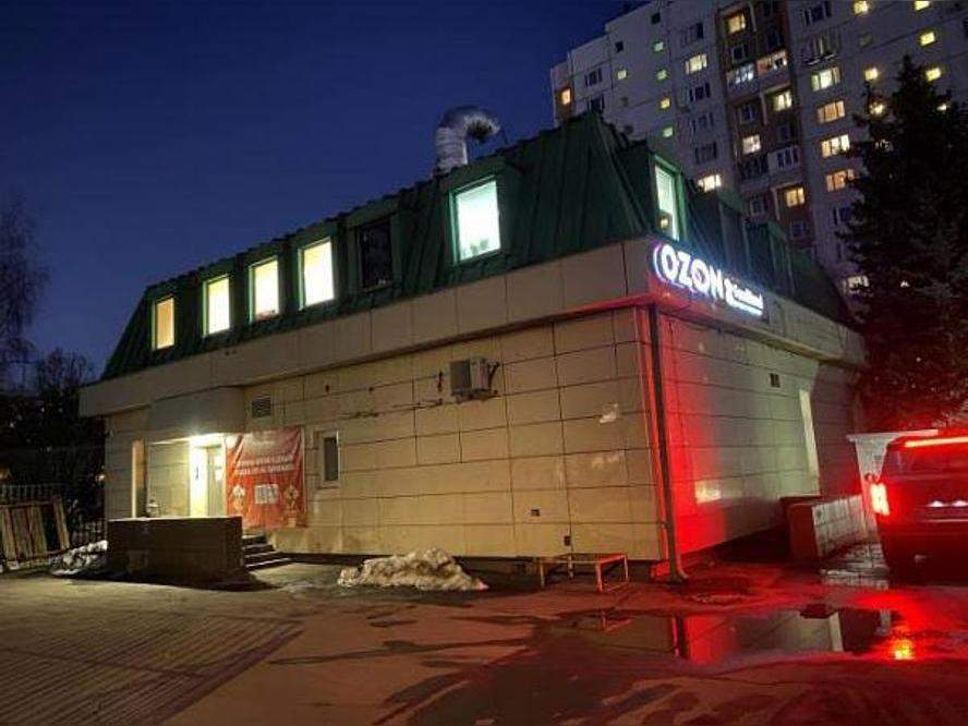 Продам магазин 405.5 м.кв.