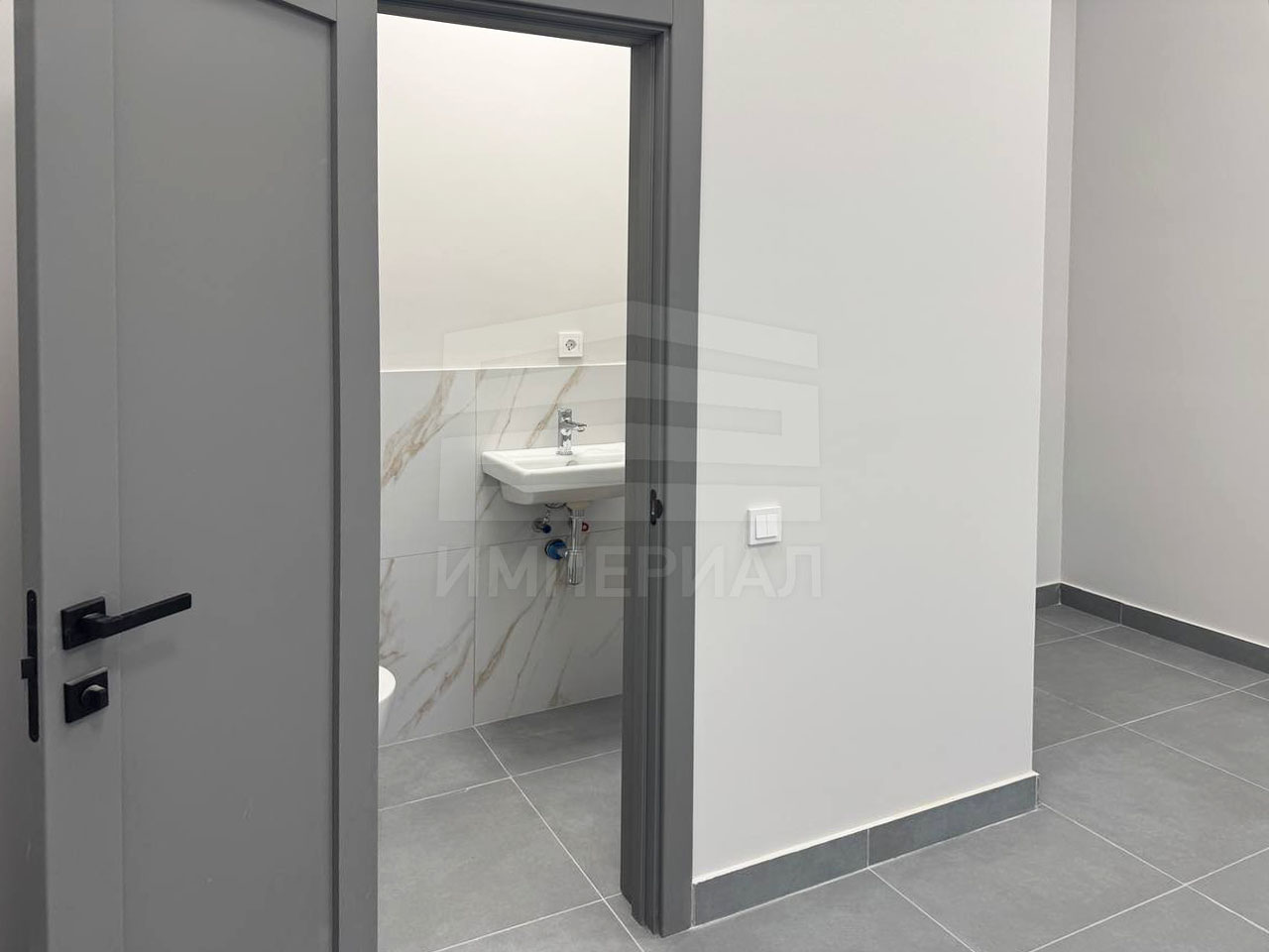 Сдам в аренду помещение свободного назначения 16.9 м.кв.