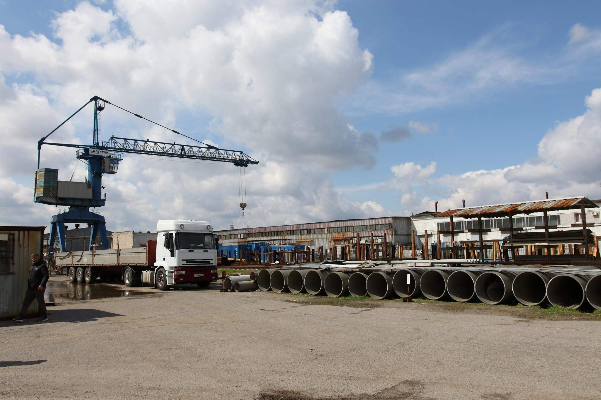 Продам торговое помещение 15501.7 м.кв.