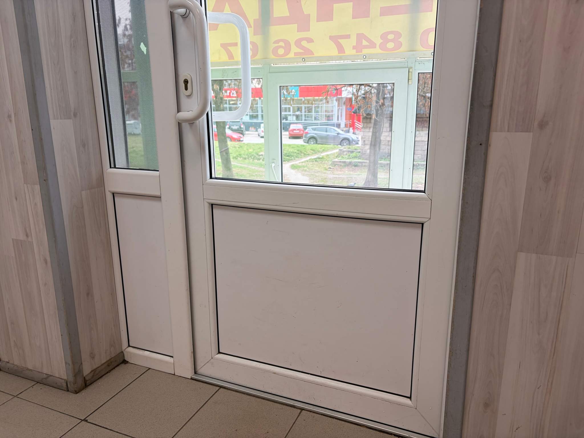 Сдам в аренду магазин 65.5 м.кв.