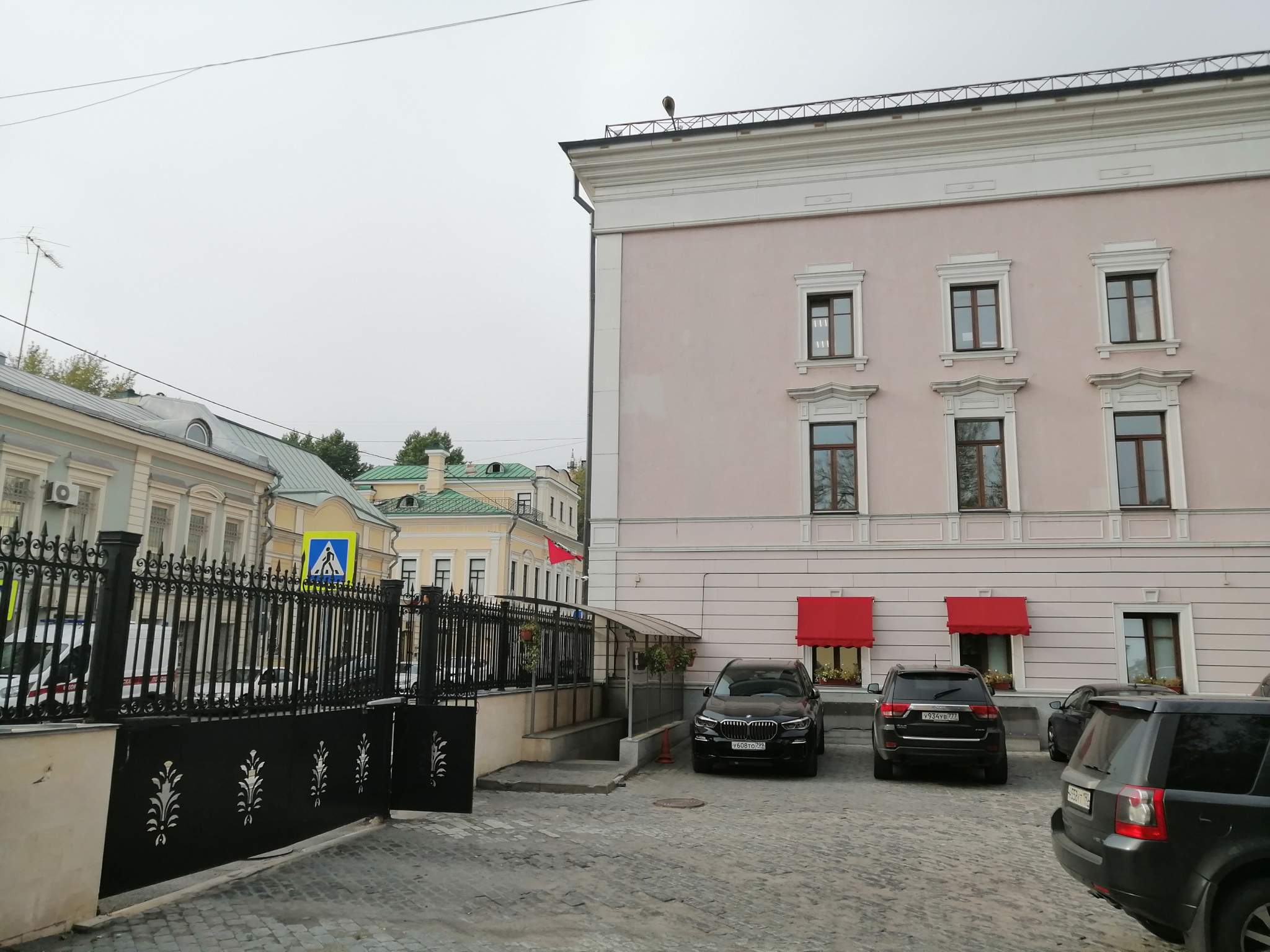 Сдам в аренду помещение свободного назначения 282.5 м.кв.