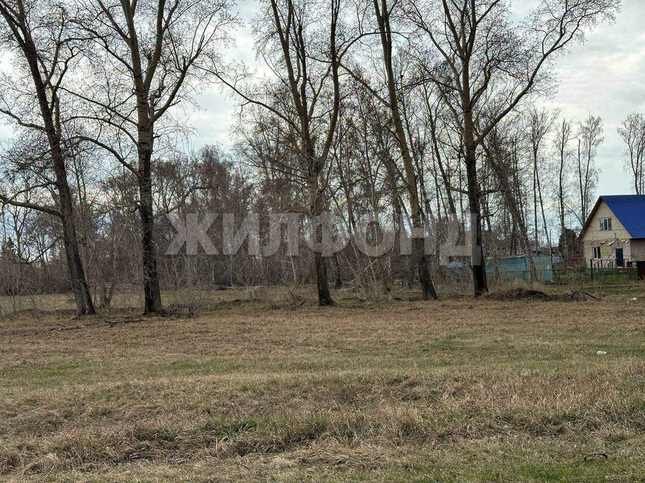 Продам земельный участок 603 м.кв.