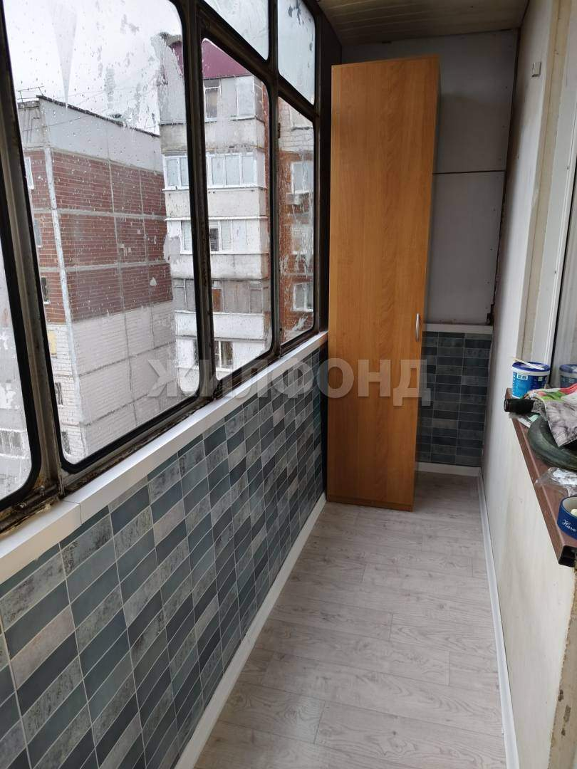 Квартира на продажу в Барнауле, Антона Петрова улица, 239 фото №15