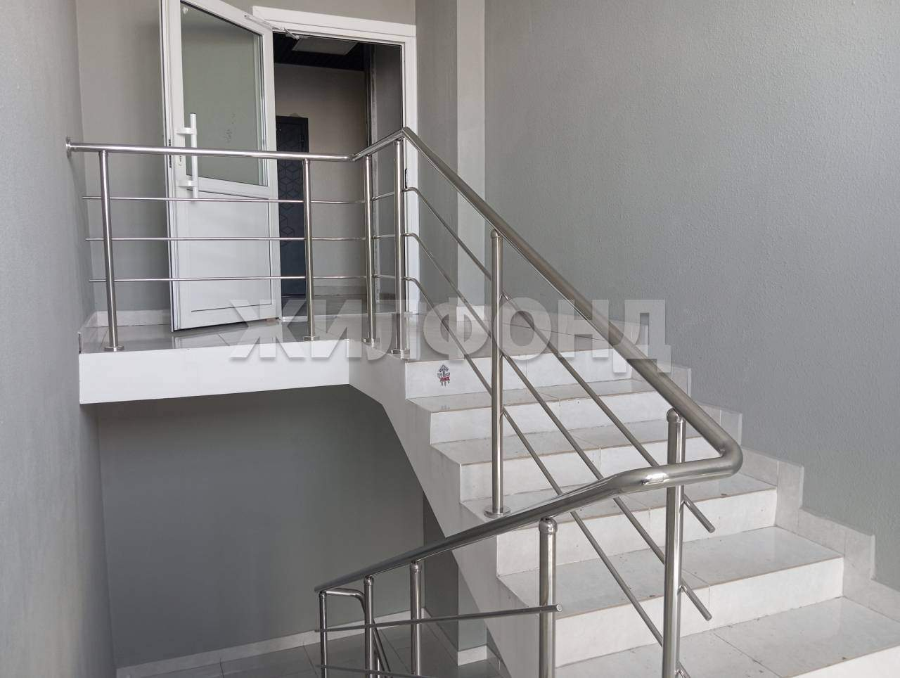 Продам помещение свободного назначения 13 м.кв.