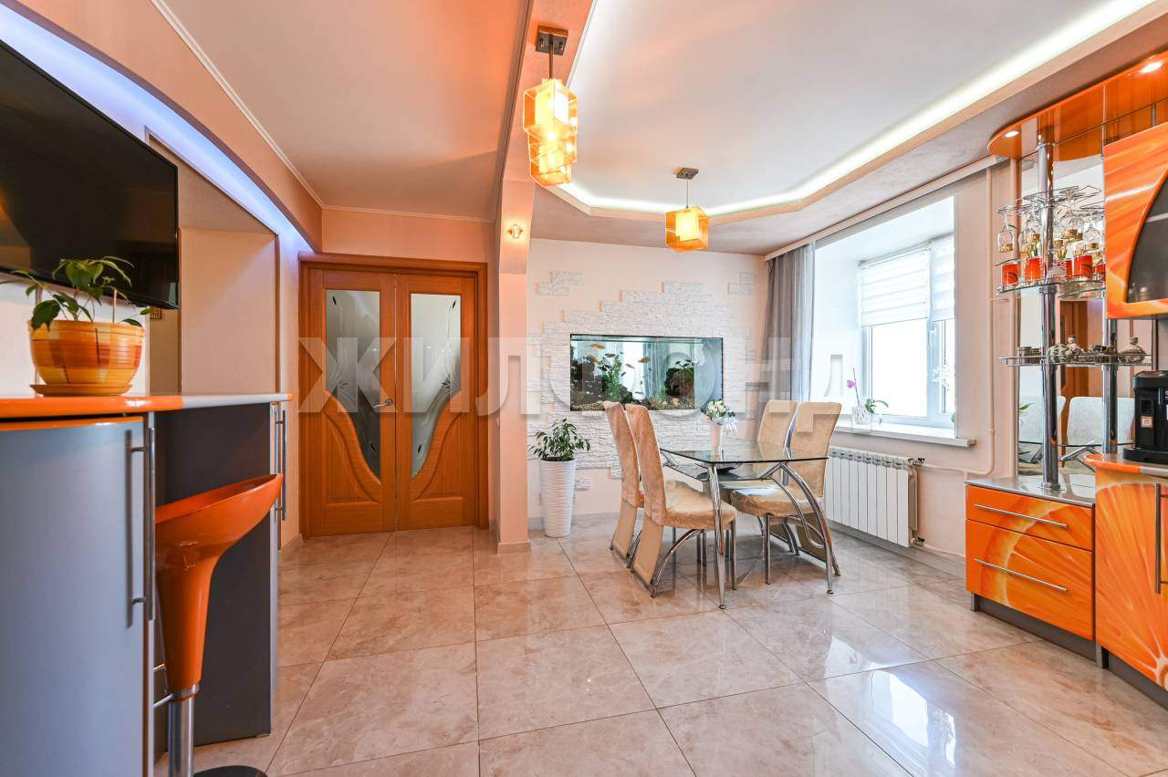 Квартира на продажу в Барнауле, Павловский тракт, 80 фото №1