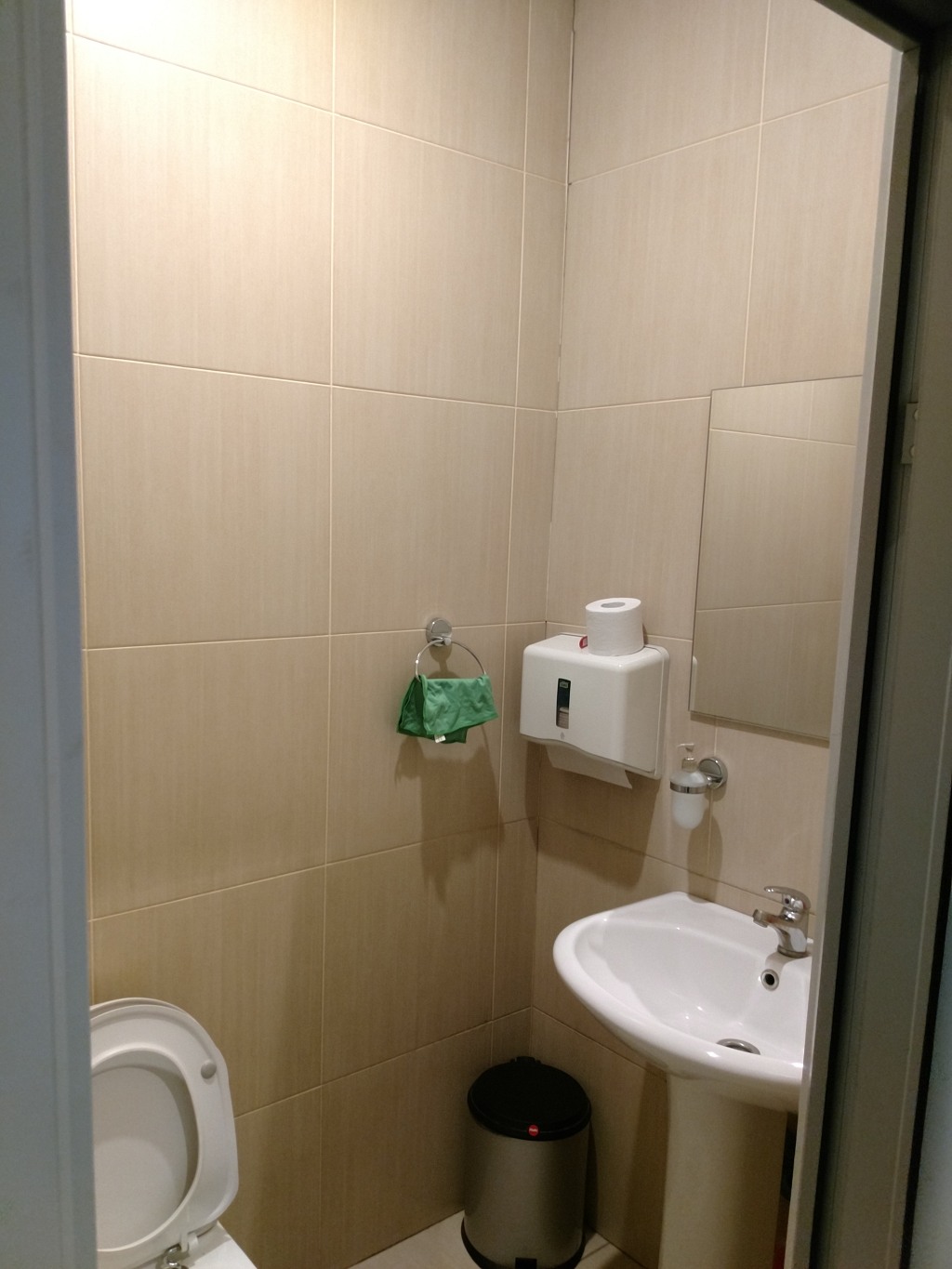 Сдам в аренду офис 111.7 м.кв.