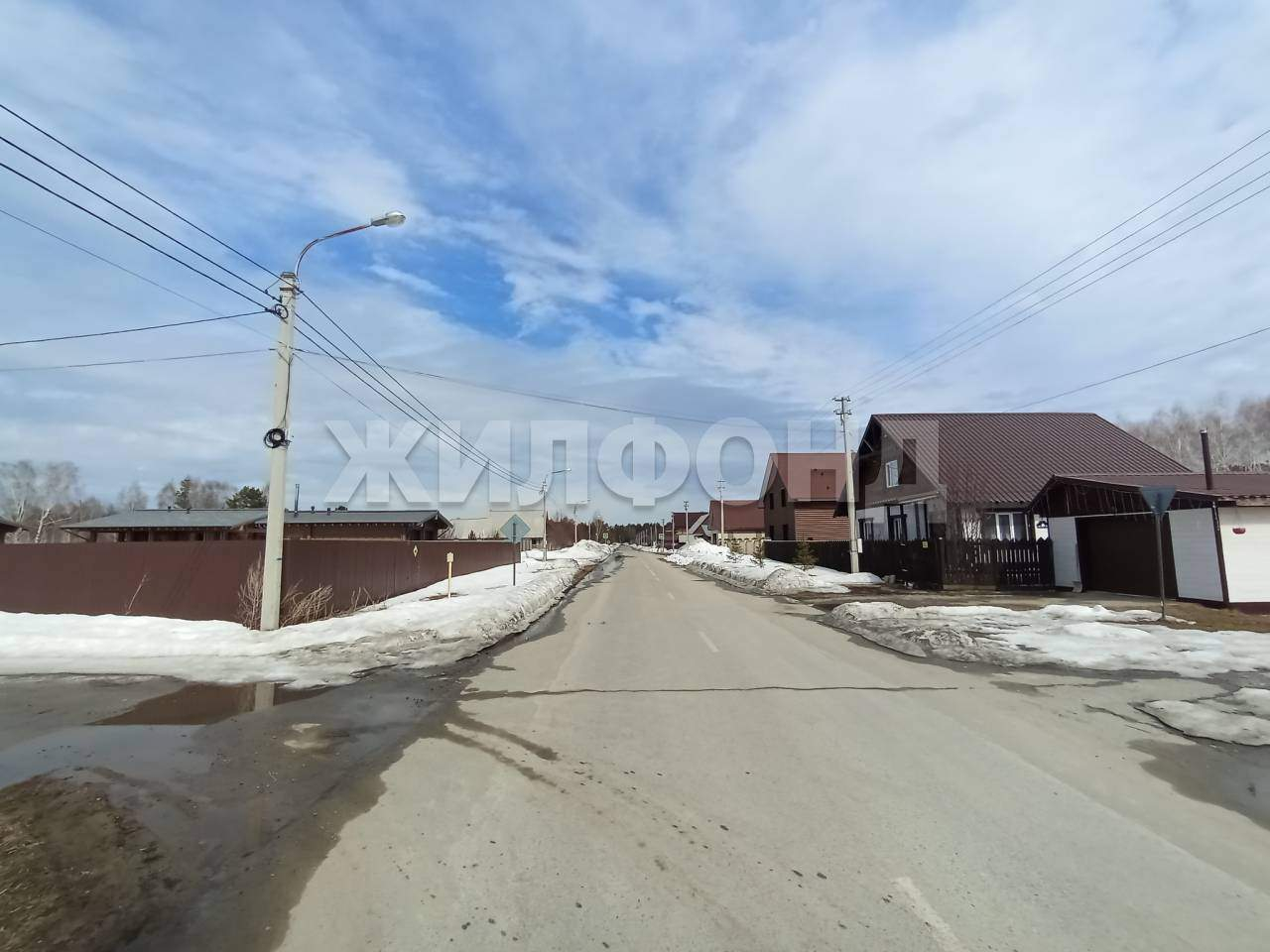 Продам земельный участок 730 м.кв.