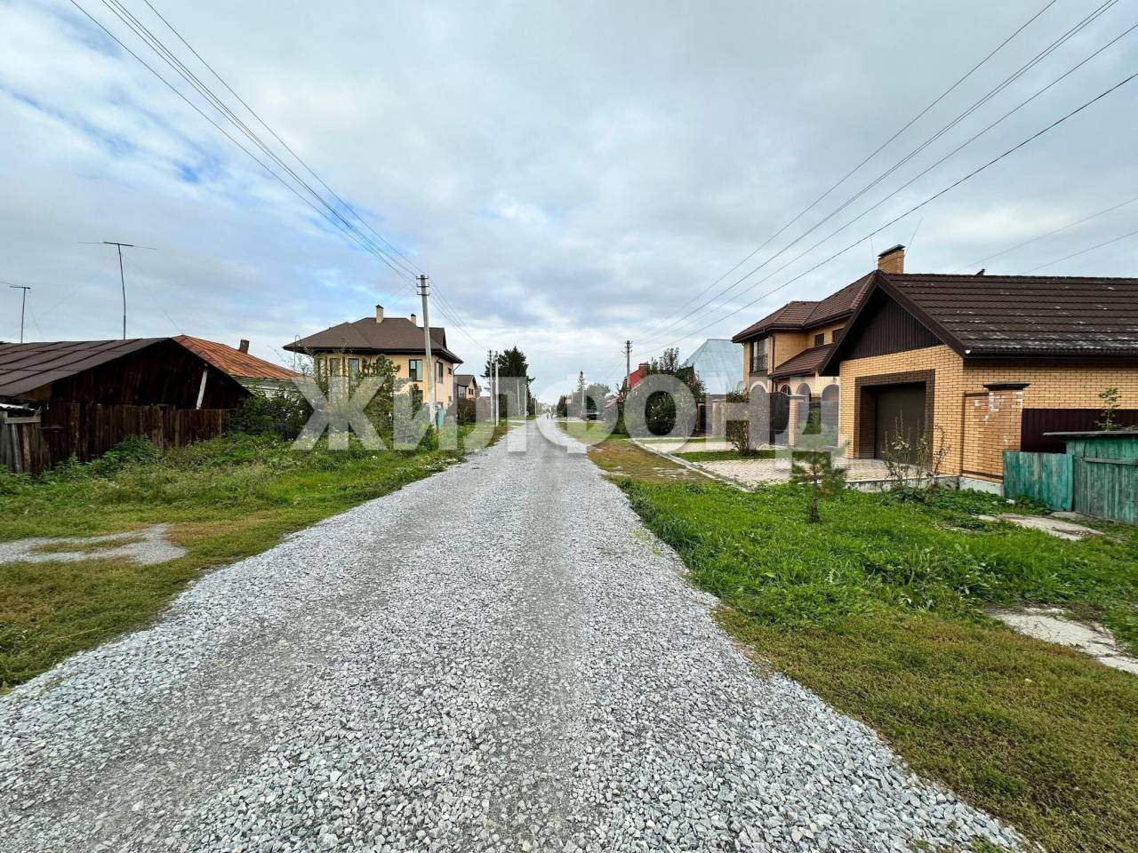 Продам земельный участок 1460 м.кв.