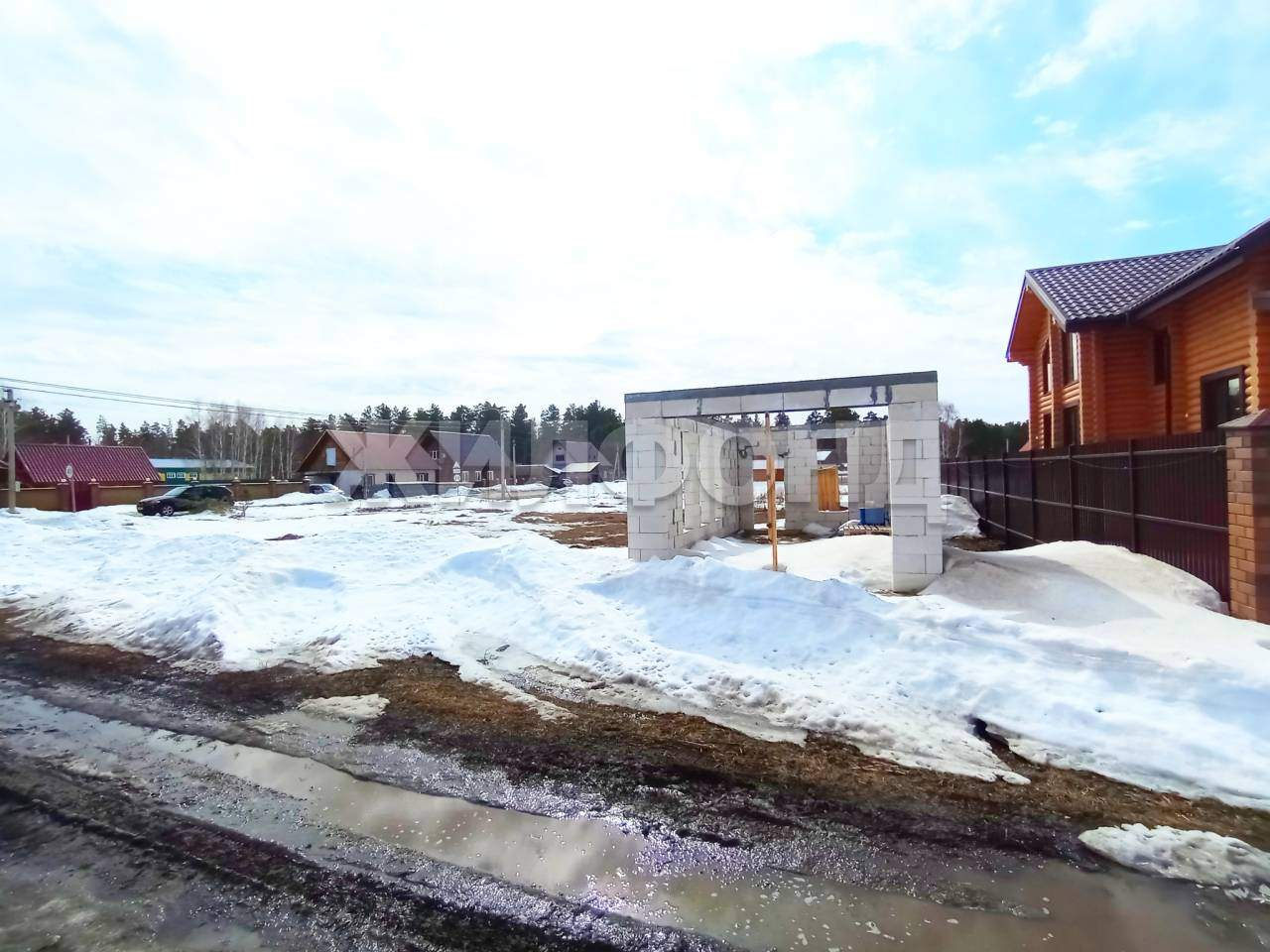 Продам земельный участок 730 м.кв.