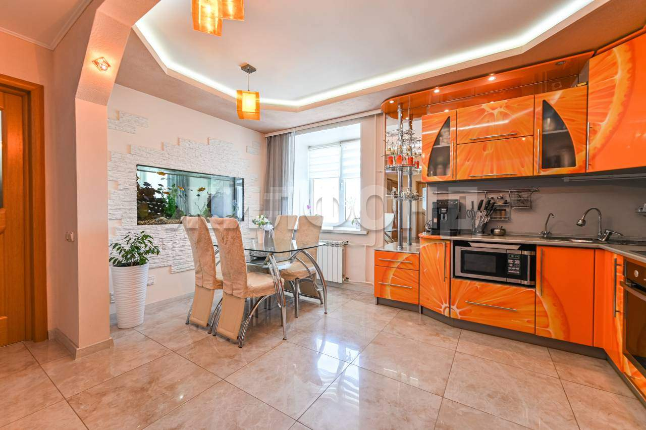 Квартира на продажу в Барнауле, Павловский тракт, 80 фото №0
