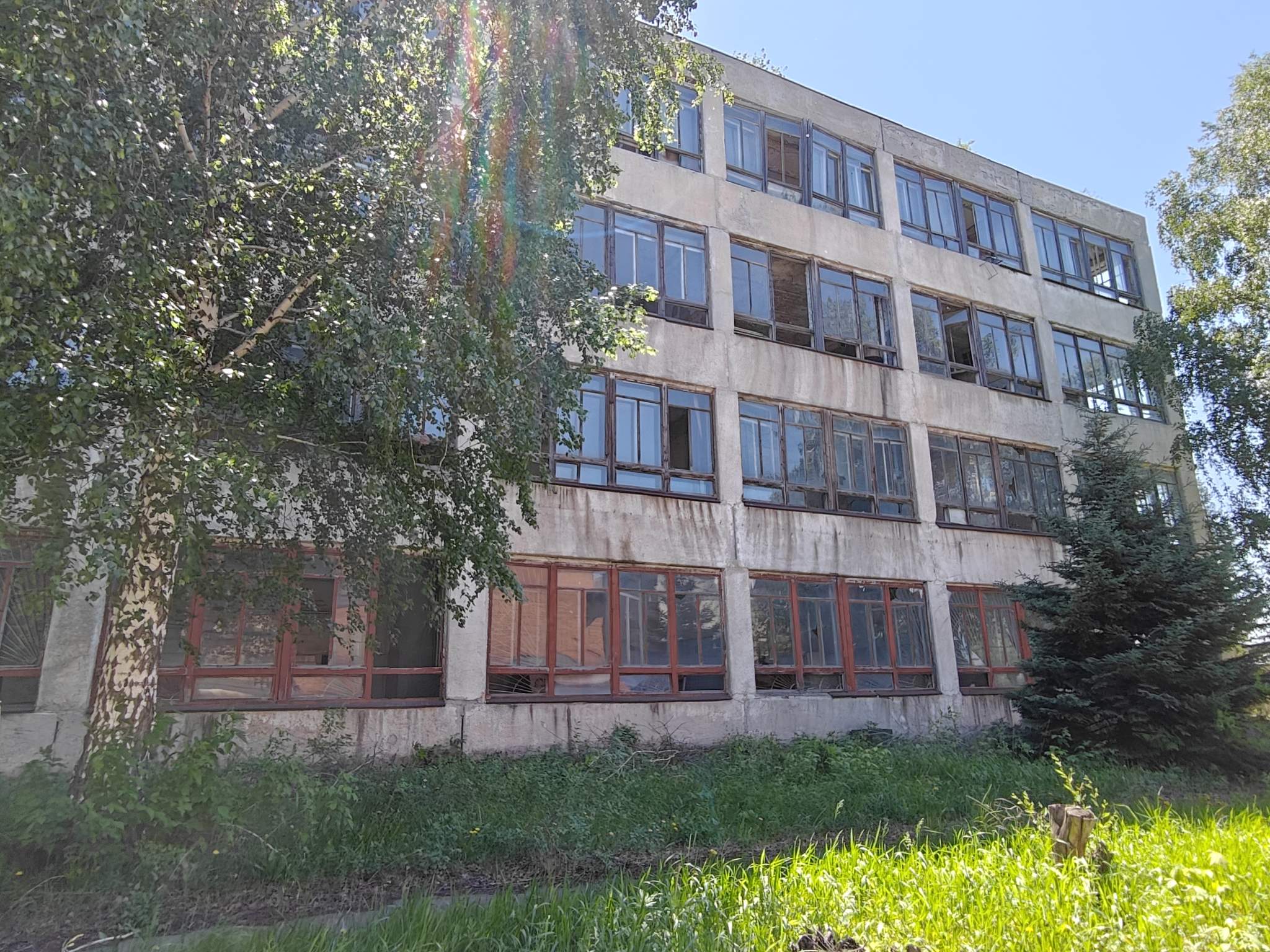 Продам торговое помещение 10616 м.кв.