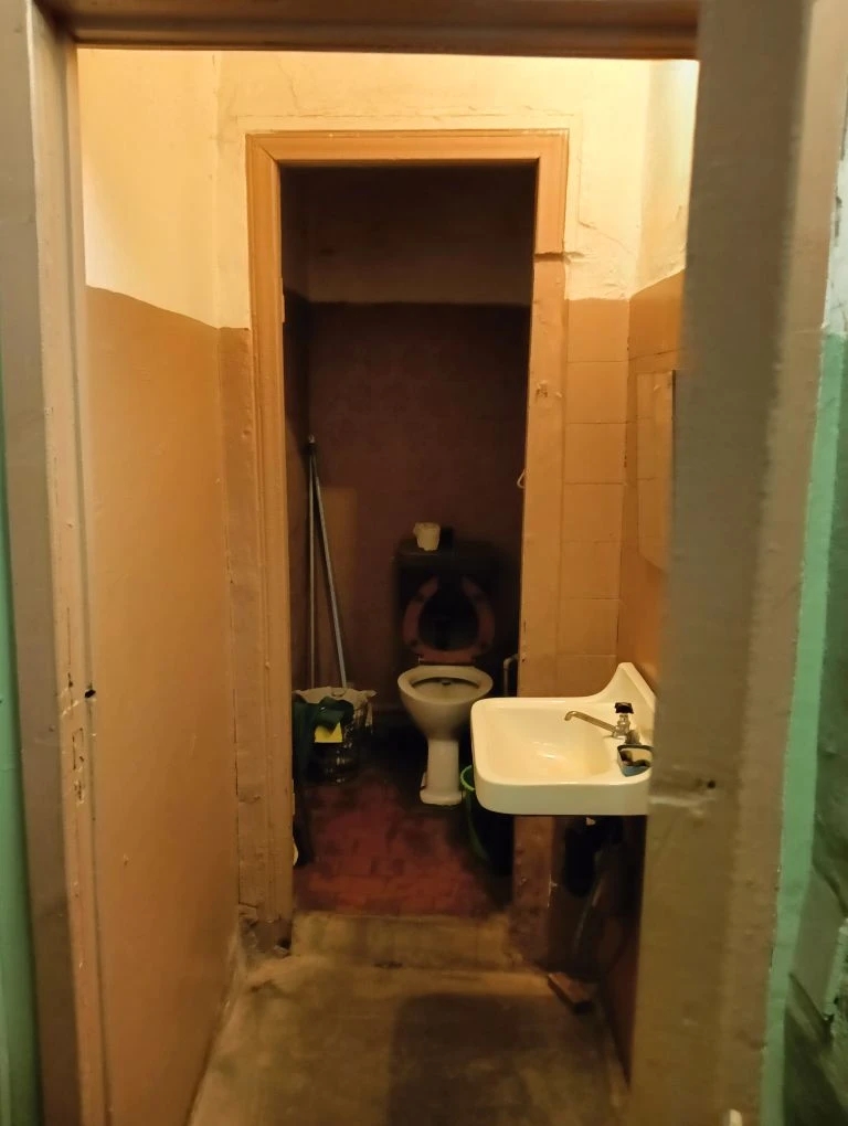 Сдам в аренду торговое помещение 297.9 м.кв.