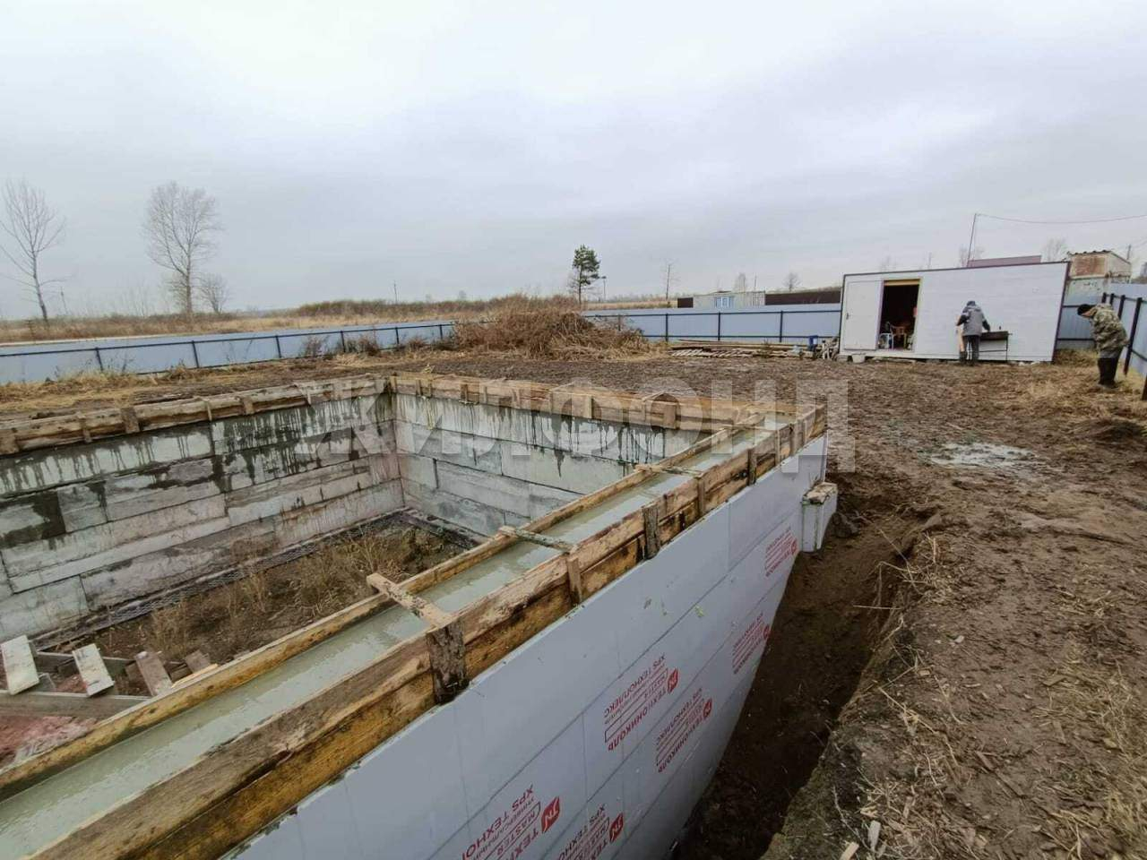 Продам земельный участок 900 м.кв.