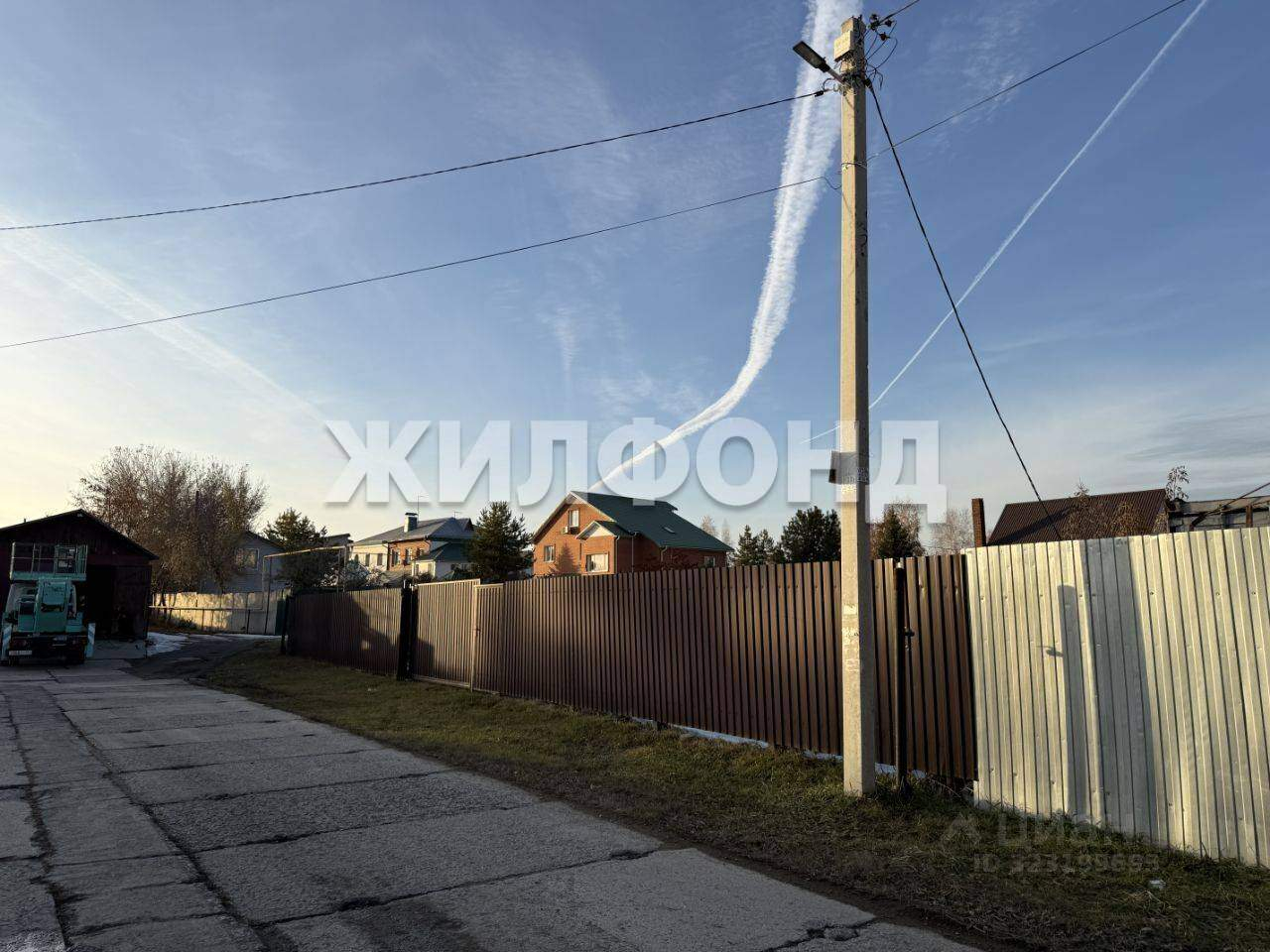 Продам земельный участок 1460 м.кв.