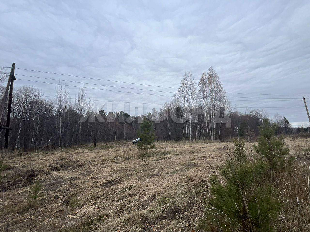 Продам земельный участок 1046 м.кв.