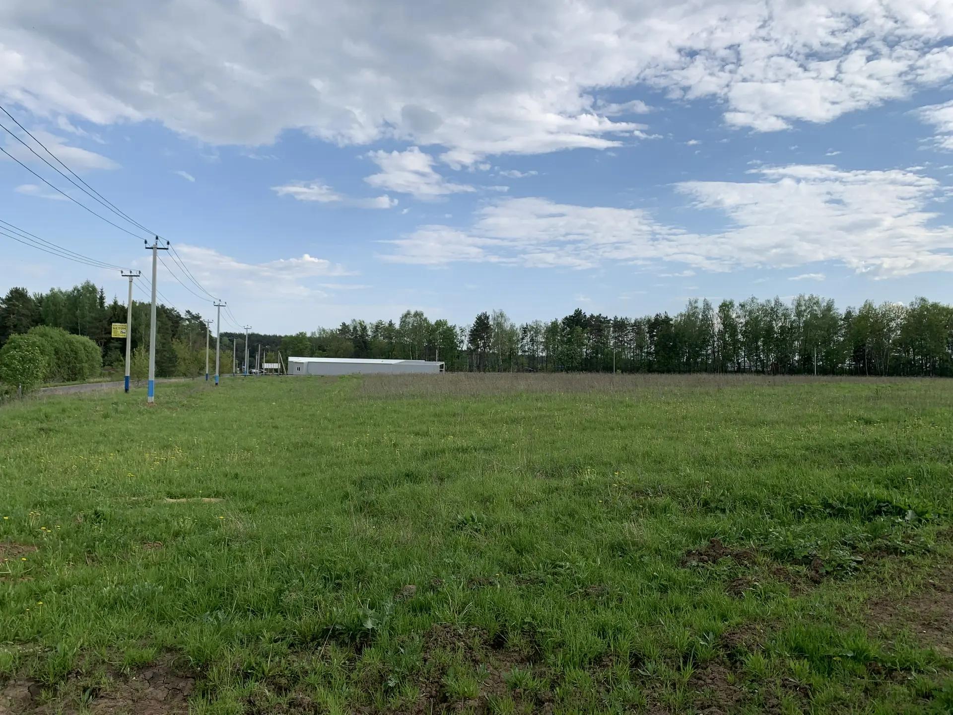 Продам земельный участок 12000 м.кв.