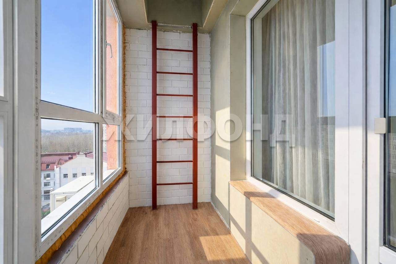 Квартира на продажу в Барнауле, Юрина улица, 180Д фото №2