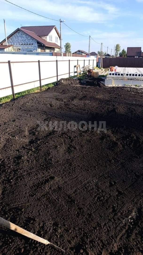 Продам земельный участок 900 м.кв.