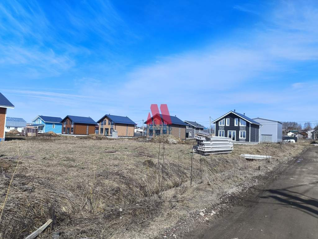 Продам земельный участок 750 м.кв.