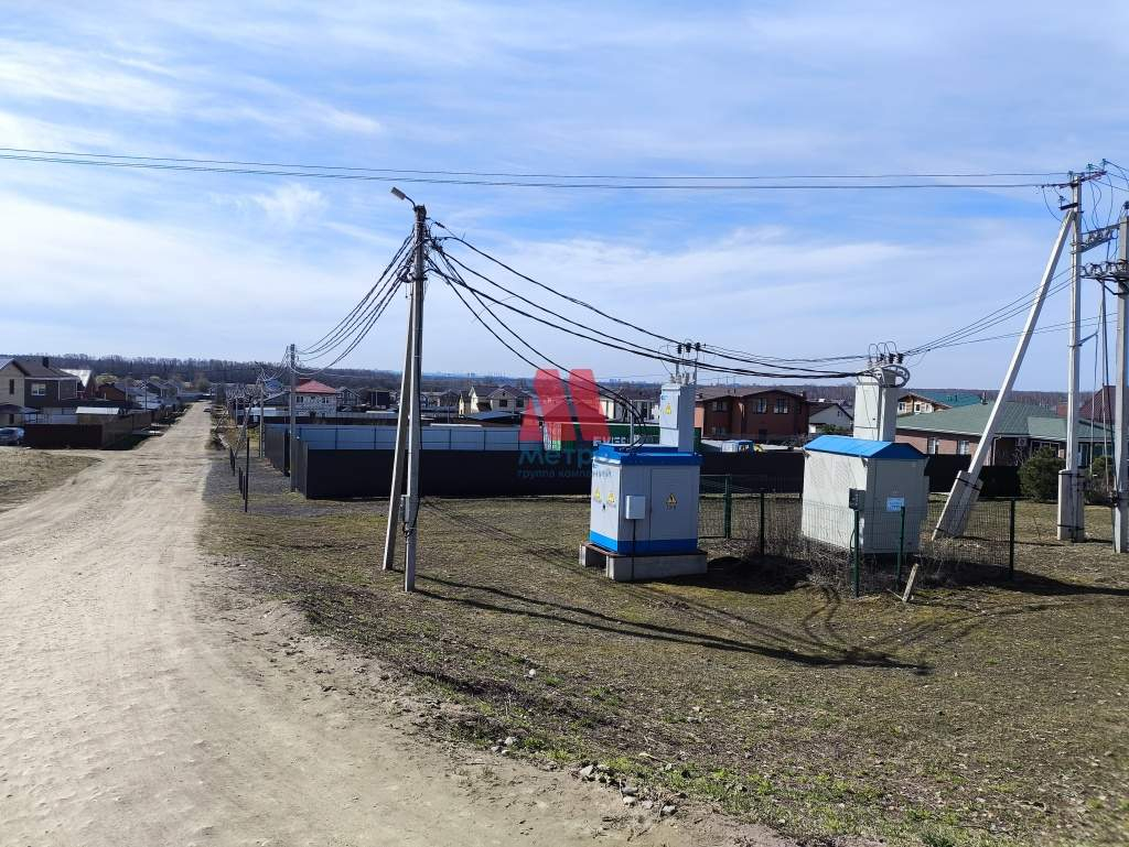 Продам земельный участок 750 м.кв.
